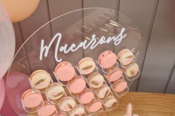 macarons-acrylic-display-wallA4C19D5B-02E0-2481-CF53-A4F1CC39D292.png